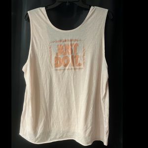NEVER WORN woman’s XL Nike tank top